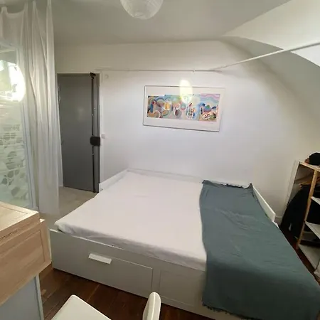Apartment Cosy Et Sous Les Toits De *