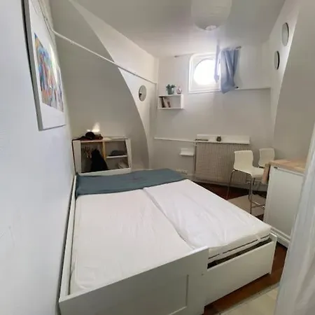 Cosy Et Sous Les Toits De